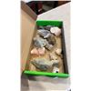 Image 2 : LOT OF QUARTZ AND OTHER STONES