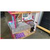 Image 10 : 4FT TALL PLAYHOUSE WITH CAR GARAGE PLAYSET