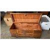 Image 2 : LANE CEDAR LINED CHEST