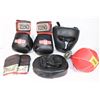 Image 1 : LOT OF ADULT SIZE BOXING EQUIPMENT