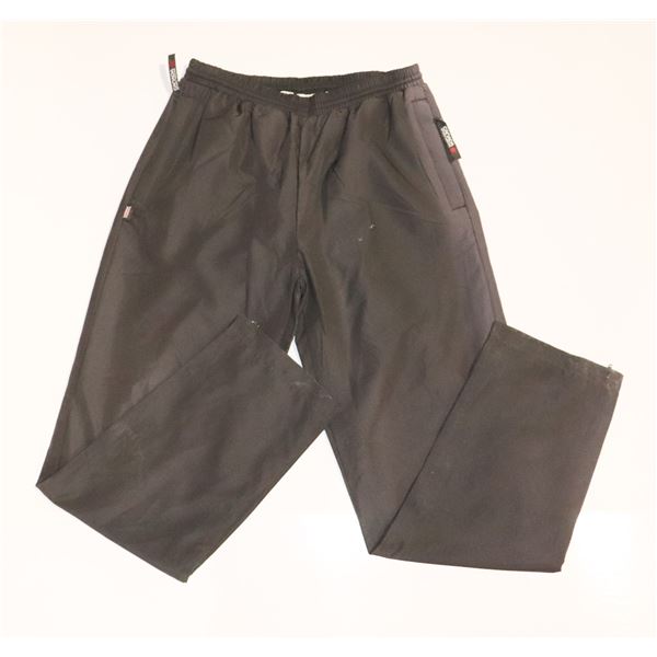 STORE RETURN SPORTSWEAR CANADA YOUTH PANTS L