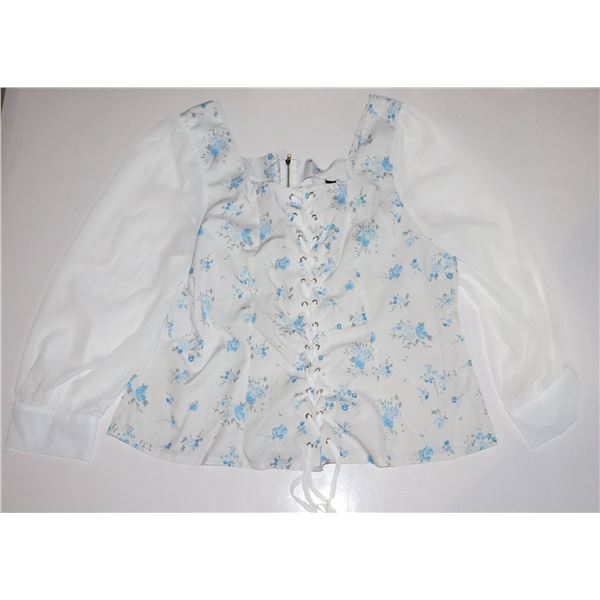 STORE RETURN SIZE 4X BLUE AND WHITE FLOWER BLOUSE