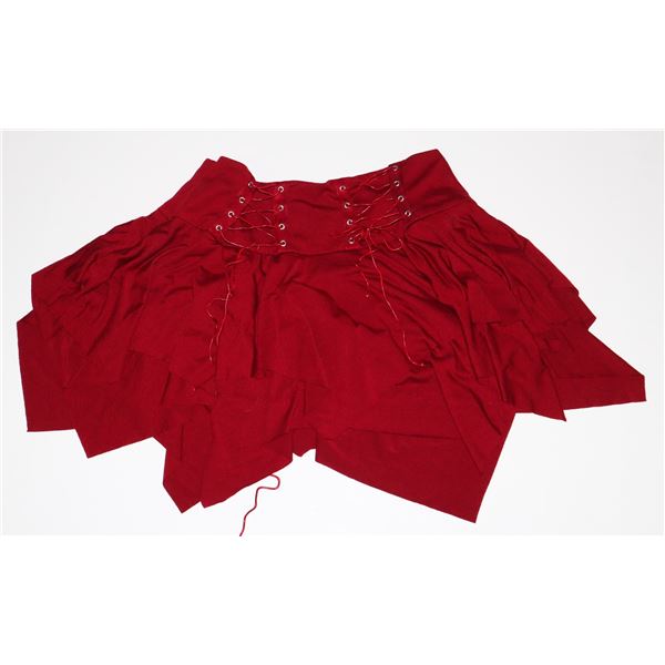 STORE RETURN LARGE COSPLAY TYPE SKIRT