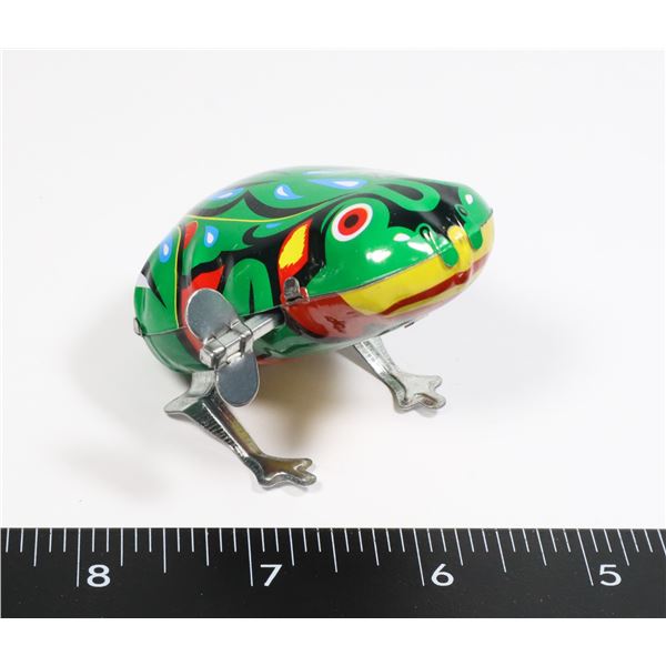 NEW ANTIQUE STYLE HOPPING FROG TOY