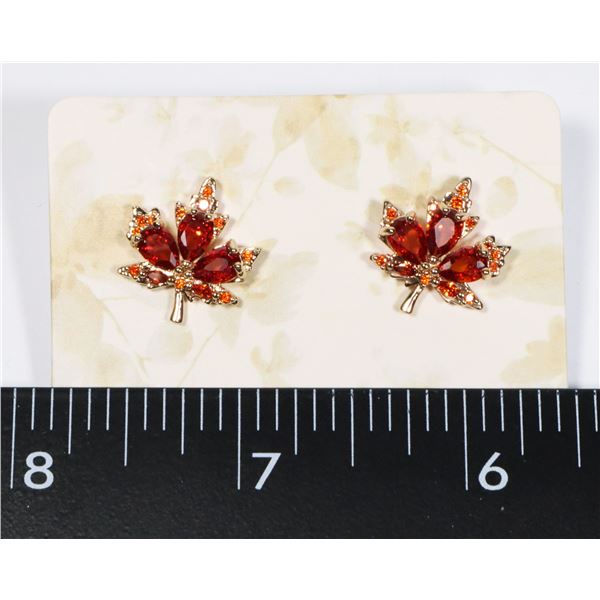 NEW GOLD TONE MAPLE LEAF EARRINGS