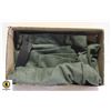 Image 1 : NEW BANANA REPUBLIC SIZE 10 DARK GREEN STRAIGHT LE