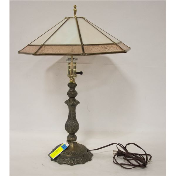 VINTAGE TABLE LAMP 21" TALL