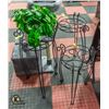 Image 1 : 3 METAL PLANT STANDS WITH 1 ARTIFICIAL PLANT,