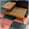 Image 2 : RETRO END TABLE 2 TIER BRASS AND WOOD TABLE
