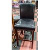 Image 1 : TALL PADDED CHAIR 29" (TO SEAT)