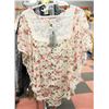 Image 1 : PAPILLON L FLOWER DESIGNER TOP WITH TAGS