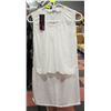 Image 1 : WHITE DESIGNER TOP LARGE WITH TAGS