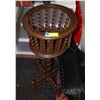 WOODEN PLANT STAND 29