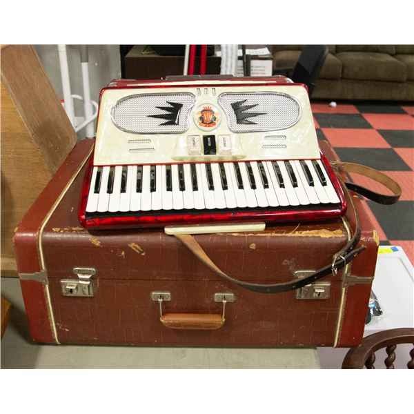 VINTAGE ITALIAN ACCORDIAN