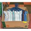 Image 1 : BOX OF 60 PLASTIC HANGERS AND OVER 50 BLUE