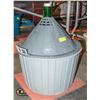 Image 1 : CARBOY WITH COVER AND PLUG