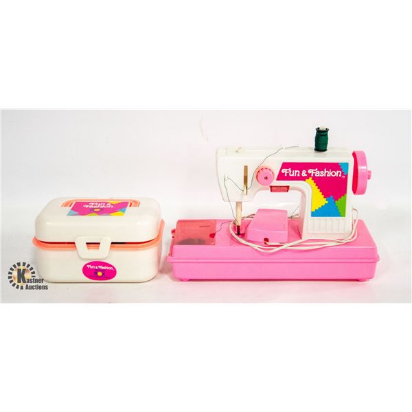 KIDS BATTERY SEWING MACHINE W/SEWING BOX &