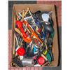 Image 1 : LARGE BOX OF KITCHEN UTENSILS