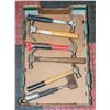 Image 1 : FLAT OF HAMMERS AND HATCHET