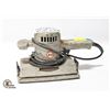 Image 1 : BLACK & DECKER HAND SANDER (HEAVY DUTY)