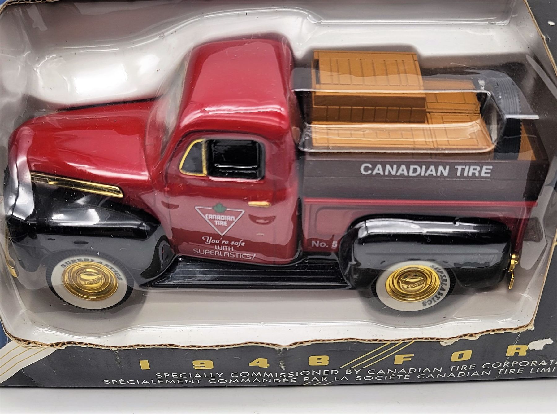Liberty Canadian Tire 1948 Ford Pick Up Truck w/Crates Ltd Edition
