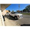 Image 3 : 2003 GMC SIERRA, WHITE, PICKUP, GAS, AUTOMATIC, VIN 1GTGK13U73F162982, 142,280KMS, CANOPY AND