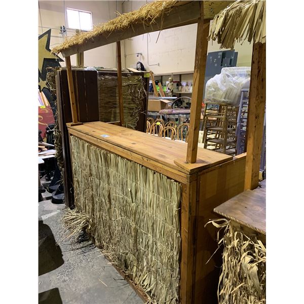 TIKI BAR APPROX 7'X6' (PHOTO IS AN EXAMPLE, ACTUAL PRODUCT IS UNASSEMBLED)