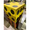 Image 1 : 2 GIANT 6-SIDED DICE PROPS 2'X2'X2'