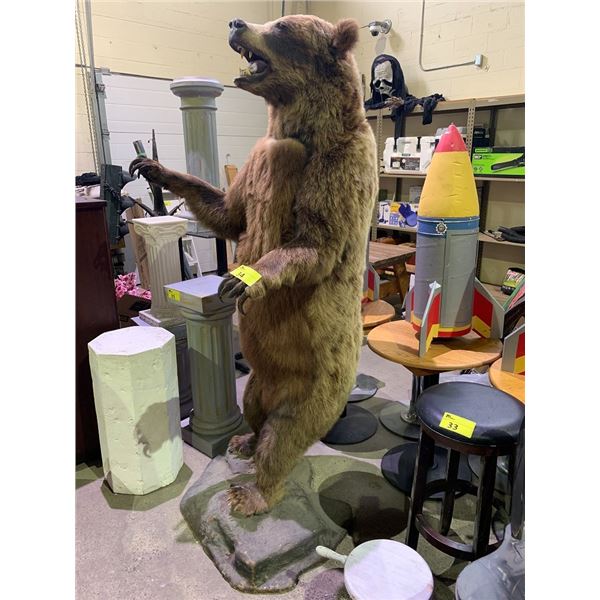 TAXIDERMY GRIZZLY BEAR ON STAND APPROX 7' TALL (SOME DAMAGE)