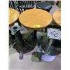 Image 3 : 6 ROUND METAL & WOOD TABLES & 4 ASSORTED TABLE BASES