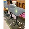 Image 2 : 2 BAR HEIGHT SQUARE METAL TABLES