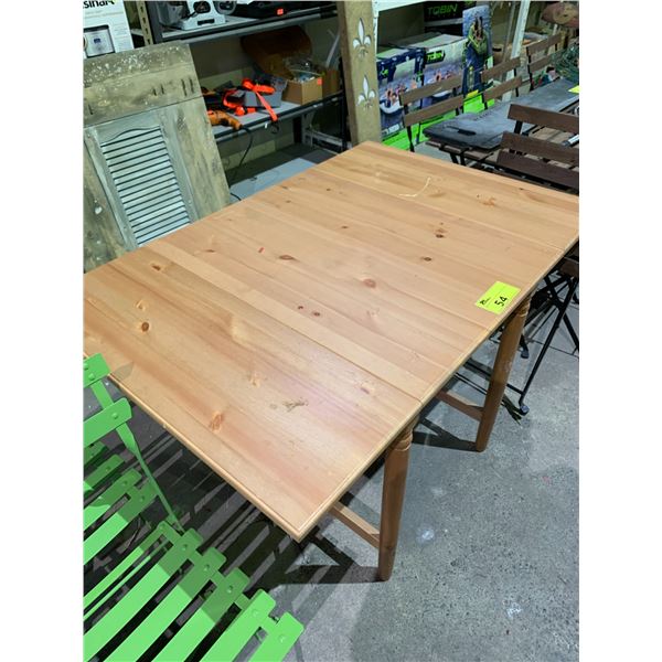 WOOD TABLE WITH FOLDOUT LEAFS & SINGLE DRAWER APPROX 46"X31"X29"