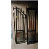 Image 1 : 4-PC METAL FENCE WITH GATE
