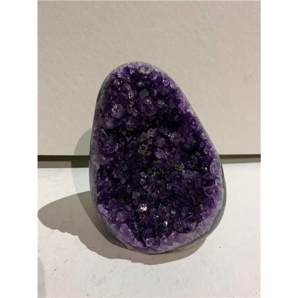 AMETHYST GEODE 4 X 3" RETAIL $1,800