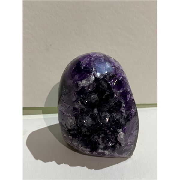 AMETHYST GEODE 3 X 2.5  RETAIL $1,100