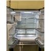 Image 2 : BOSCH STAINLESS STEEL FRENCH DOOR FRIDGE WITH ICE AND WATER MODEL B26FT70SNS