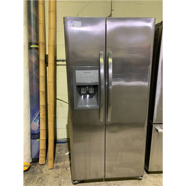 FRIDGIDAIRE SIDE BY SIDE STAINLESS STEEL FRIDGE WITH ICE AND WATER MODEL FFSS2325TS0