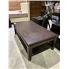 Image 2 : COFFEE TABLE APPROX 51 X 27"