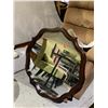Image 1 : FRAMED WALL MIRROR APPROX 35 X 35"