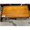 Image 2 : ANTIQUE WOOD 4 DRAWER DESK