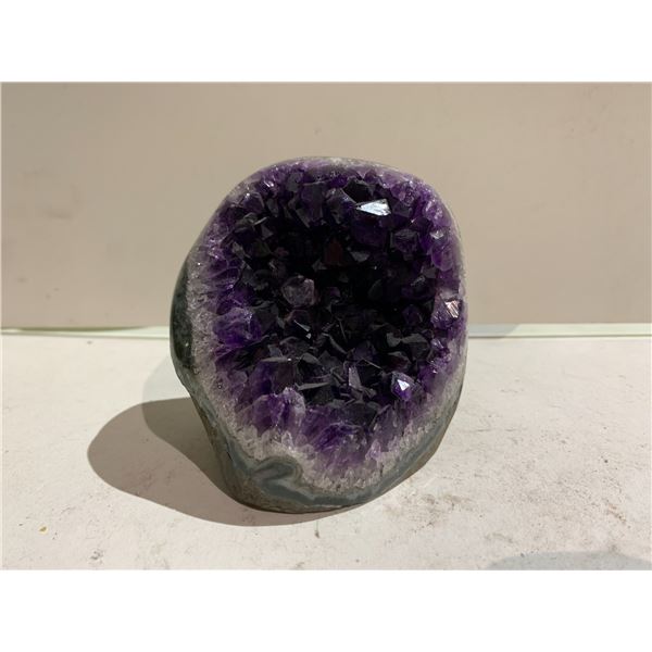 AMETHYST GEODE 3.5 X 3" RETAIL $1,800