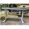 Image 1 : ADJUSTABLE HEIGHT DESK