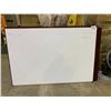 Image 1 : LARGE WHITE BOARD 6'X50"