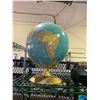 Image 2 : GLOBE AND FOODSAVER