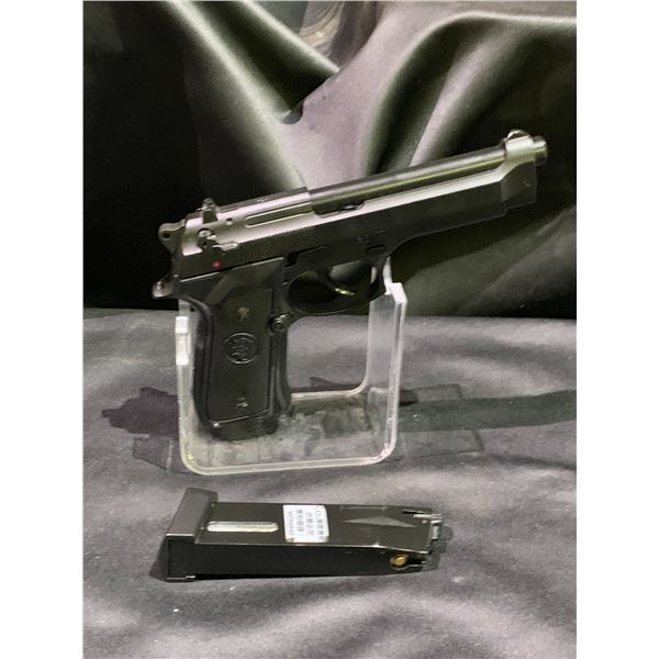 K&J CO2 AIR PISTOL