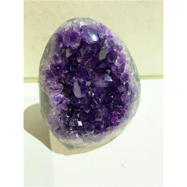 AMETHYST GEODE 2.5 X 2.5  RETAIL $400