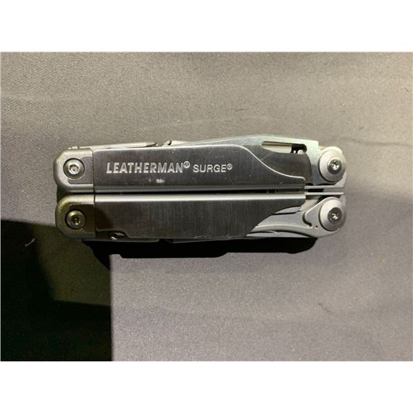 LEATHERMAN SURGE