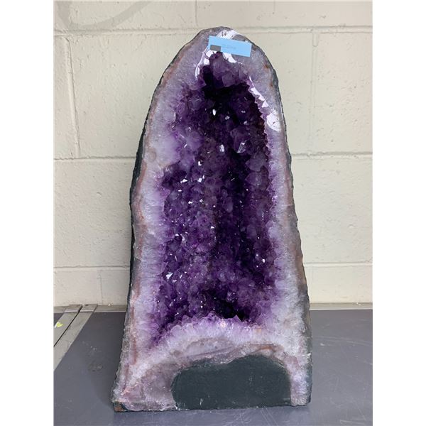 AMETHYST CATHEDRAL GEODE 22.20KG- APPROX 16.5"X9.5"