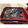 Image 3 : MASTERCRAFT 6 DRAWER MOBILE LOCKING TOOLBOX (NO KEYS, SOME DRAWERS REQUIRE REPAIR) WITH ASSORTED