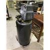 Image 2 : MASTERCRAFT 20 GALLON 2 HP PORTABLE AIR COMPRESSOR